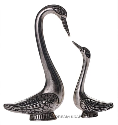 DreamKraft White Metal Love Duck for Home Decor
