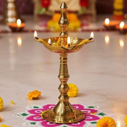 Brass Kerala Fancy Deepak, Oil Lamp No. 2  - Medium Brass Oil Lamp for Home, Height : 6.5 Inch (FMAS642 N)