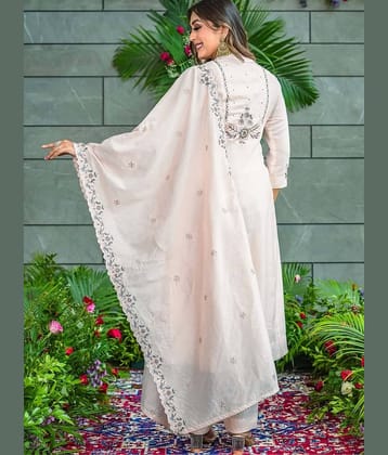 Eeloo Women Silk Embroidered Straight Kurti With Pants ( White )
