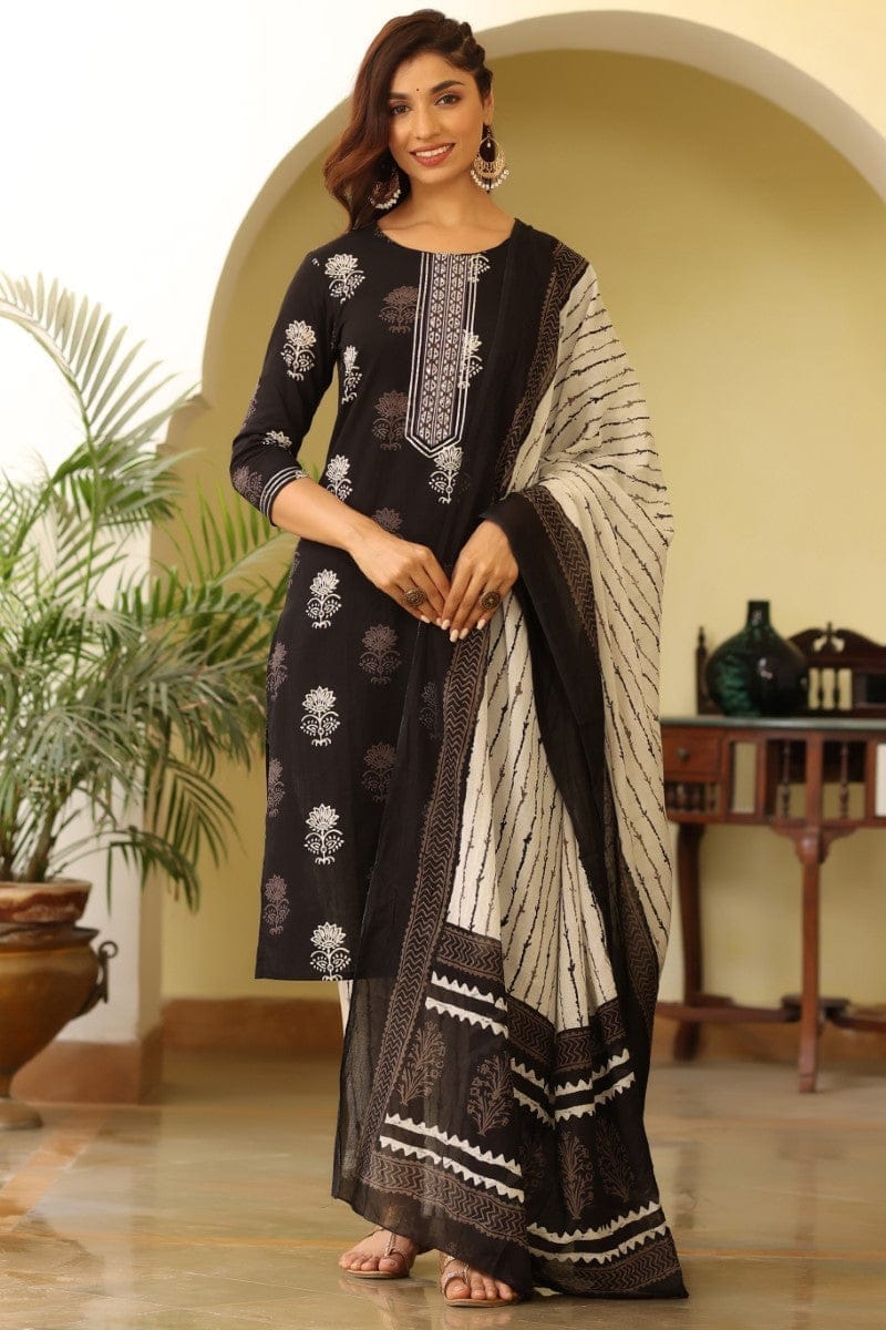 Women Black & White Printed Kurta with Trousers & Dupatta VKSKD1024