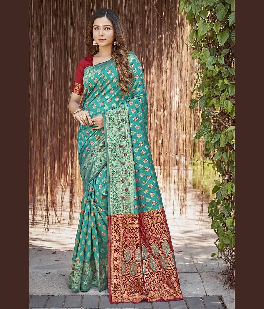 Sariya Jacquard Woven Saree With Unstitched Blouse Piece ( Rama )