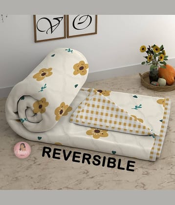 chhavi india Cotton Floral Double Size Comforter ( 220 x 220 cm ) - Yellow ( Pack of 1 )
