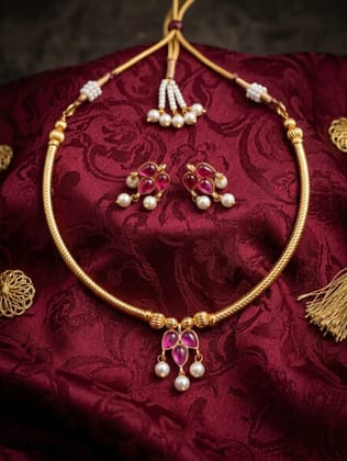 Hasli necklace