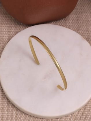 Silken Skinny Brass Adjustable Bracelet (Anti Tarnish)