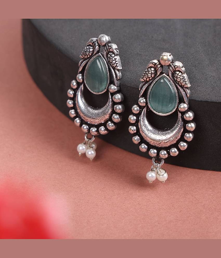 Sunhari Jewels Green Drop Earrings ( Pack of 1 )