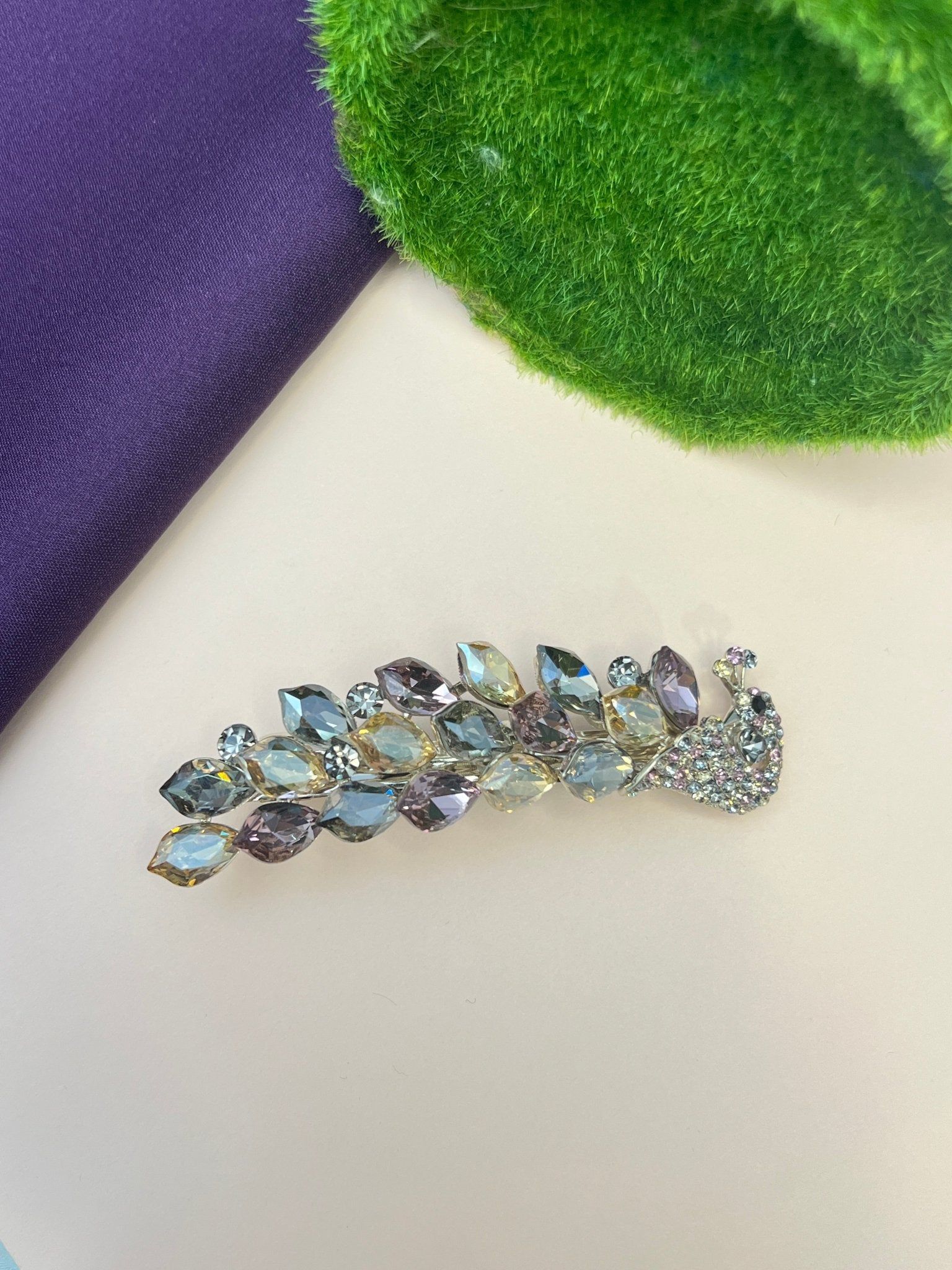 Stone Hair Clip 4068