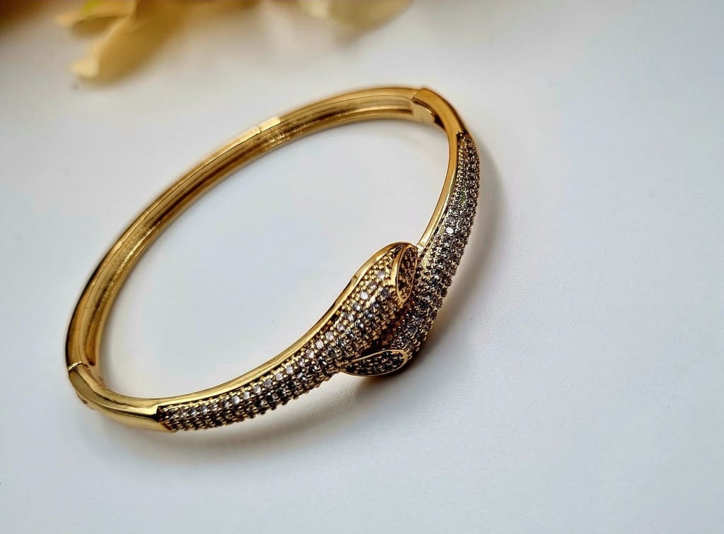 Snake Design Bracelet with Rhinestone