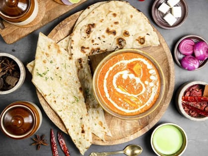 Paneer Makhani With Butter Naan - 2 Pcs