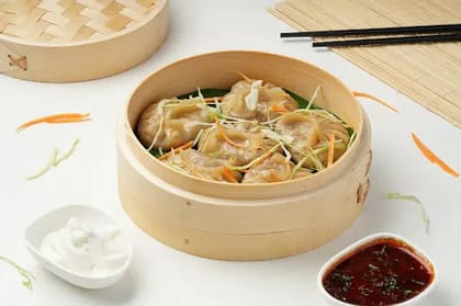 Paneer-mix Veg Momos
