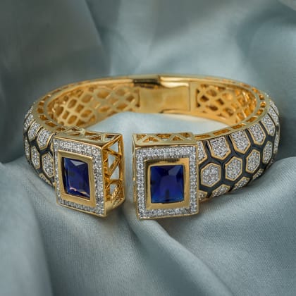 Vivinia By Vidhi Mehra Florence Gold Plated Blue Womens Kada - VB788