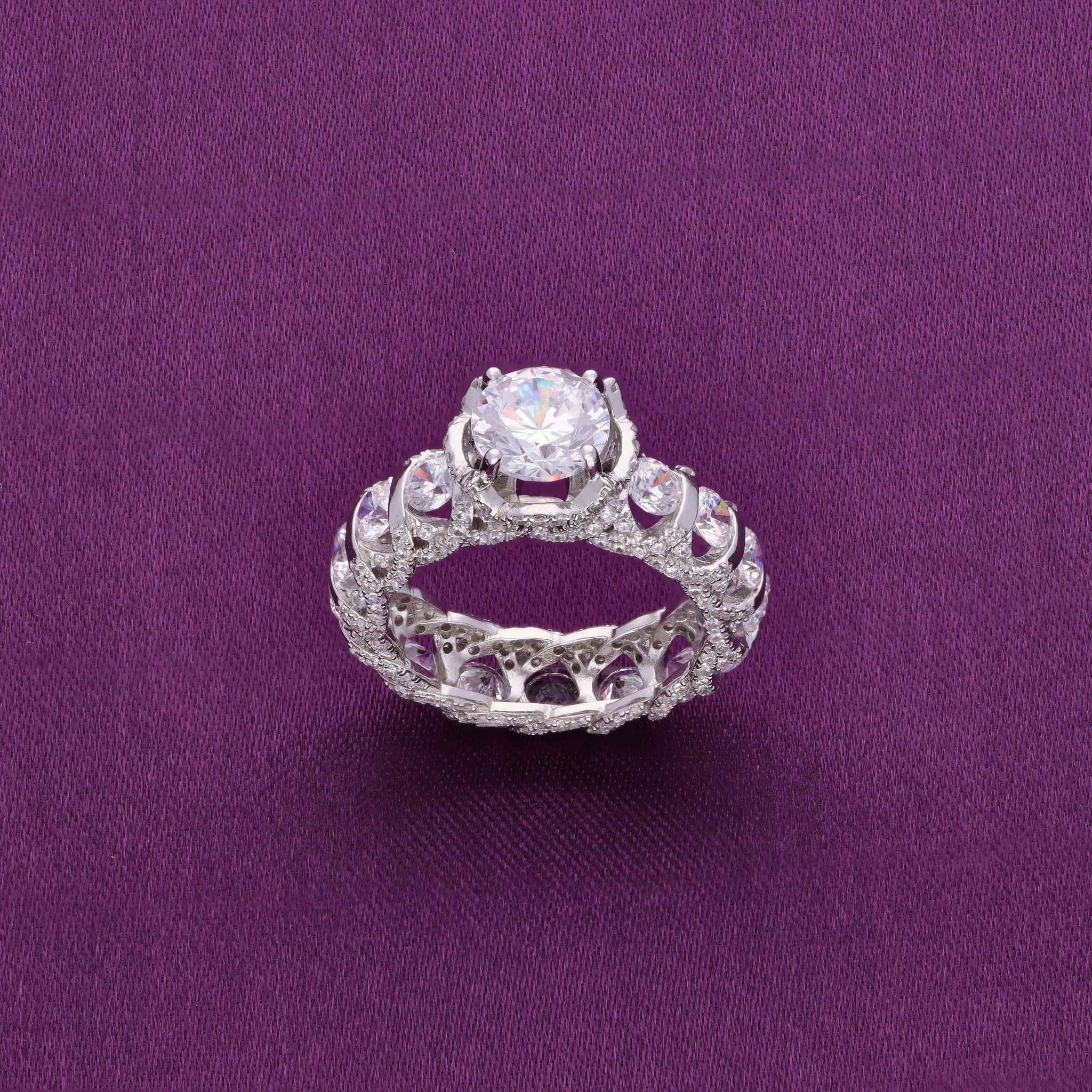 Classic Bond of Love Solitaire Silver Ring-White Stone / Silver / US 5 (15.6 mm Diameter)