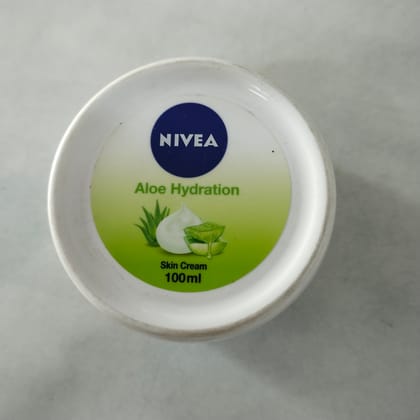 Nivea aloe hydration 