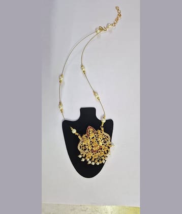 Thrillz Gold Brass Necklace Set ( Pack of 1 )