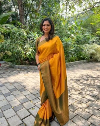 Zari Work Silk Saree With Blouse Piece