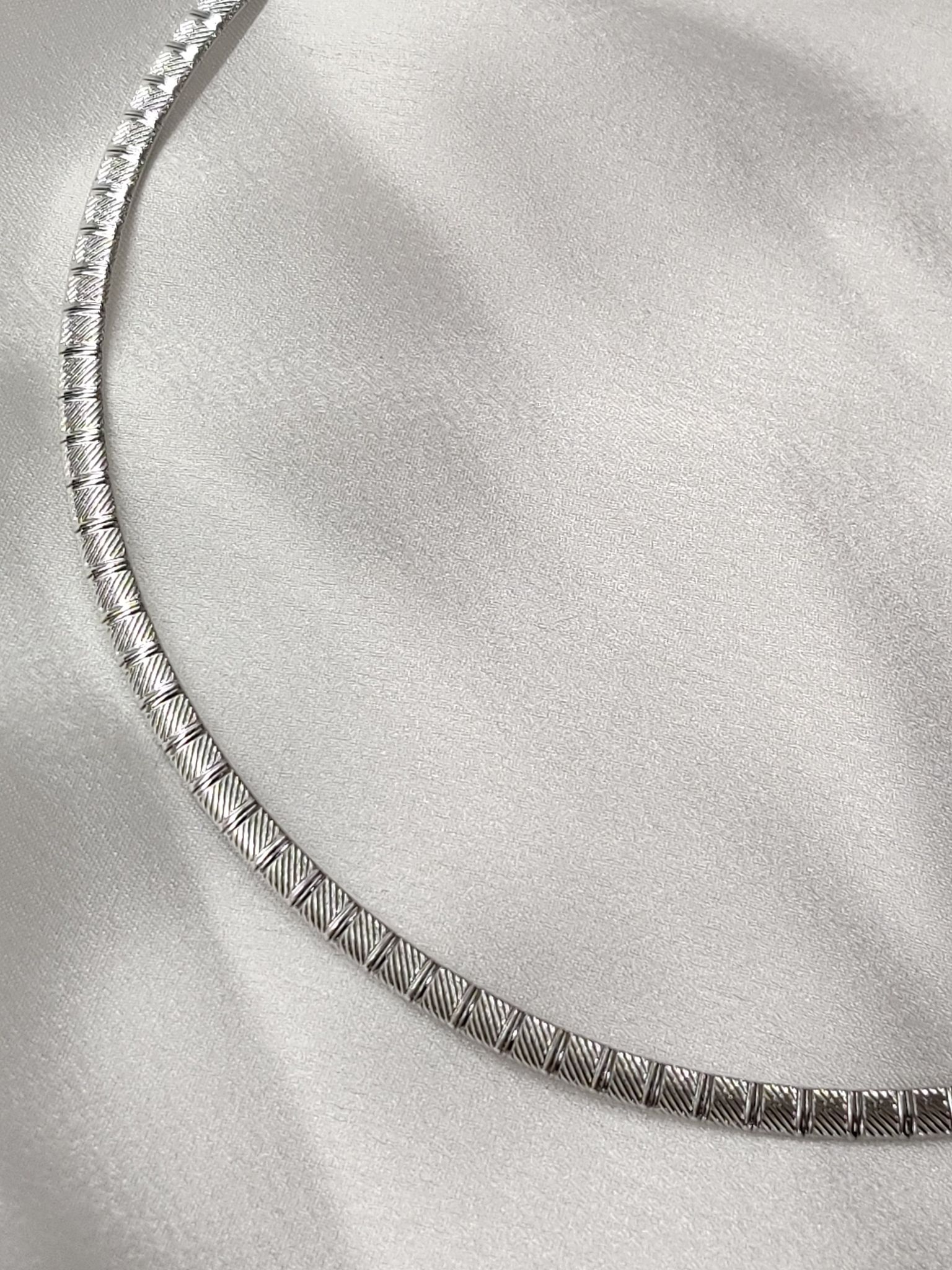 Hasli Necklace - Silver