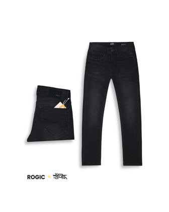 MIYAKE IN BLACK-30