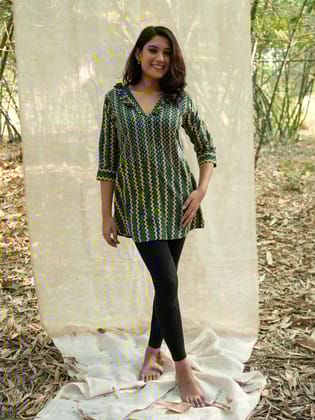 Short hand crafted Kurta-M
