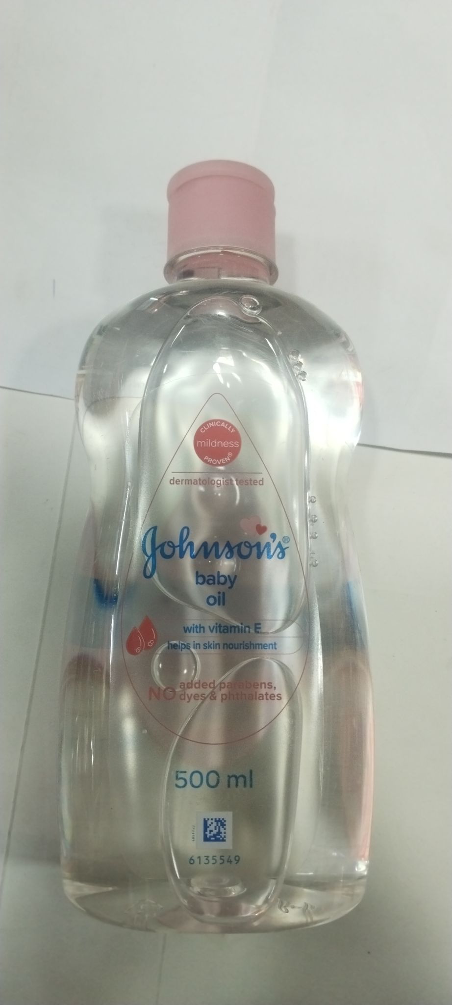 Johnson baby oil 