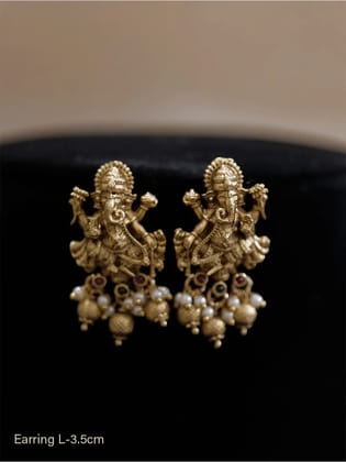Ganpatiji design earrings with different colour drops-Gold white
