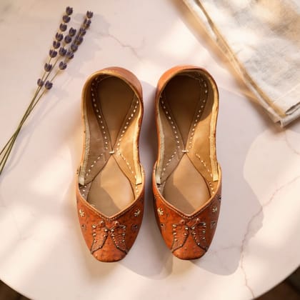 Handmade Punjabi Tilla Jutti 