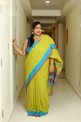 Surajmukhi-Cotton by Cotton / Handloom Cotton Baluchari / Yellow-Green