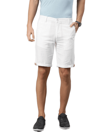 IVOC Men White Solid Slim Fit Regular Shorts