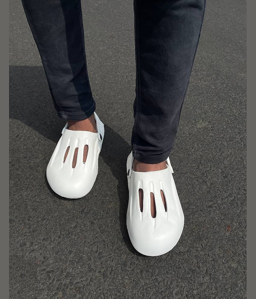 Fabbmate - Red Men's Clogs