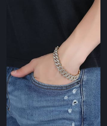 FASHION FRILL Gold Bracelet ( Pack of 1 )
