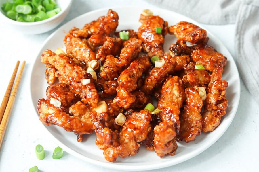 Crispy chilli chicken dry [8pcs]
