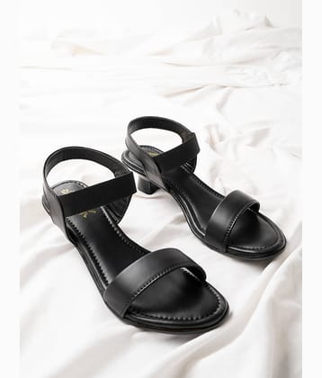 Shoetopia Casual Kitten Heeled Black Sandals & Girls