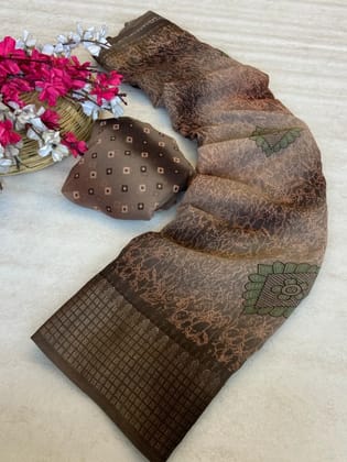 georgette saree with dobby border spray print