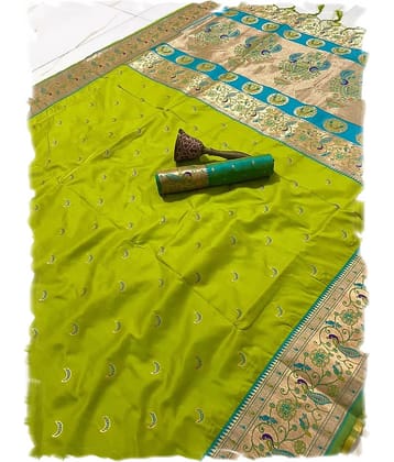Rangtulika Ethnics Silk Woven Banarasi saree With Unstitched Blouse Piece ( Mint Green )