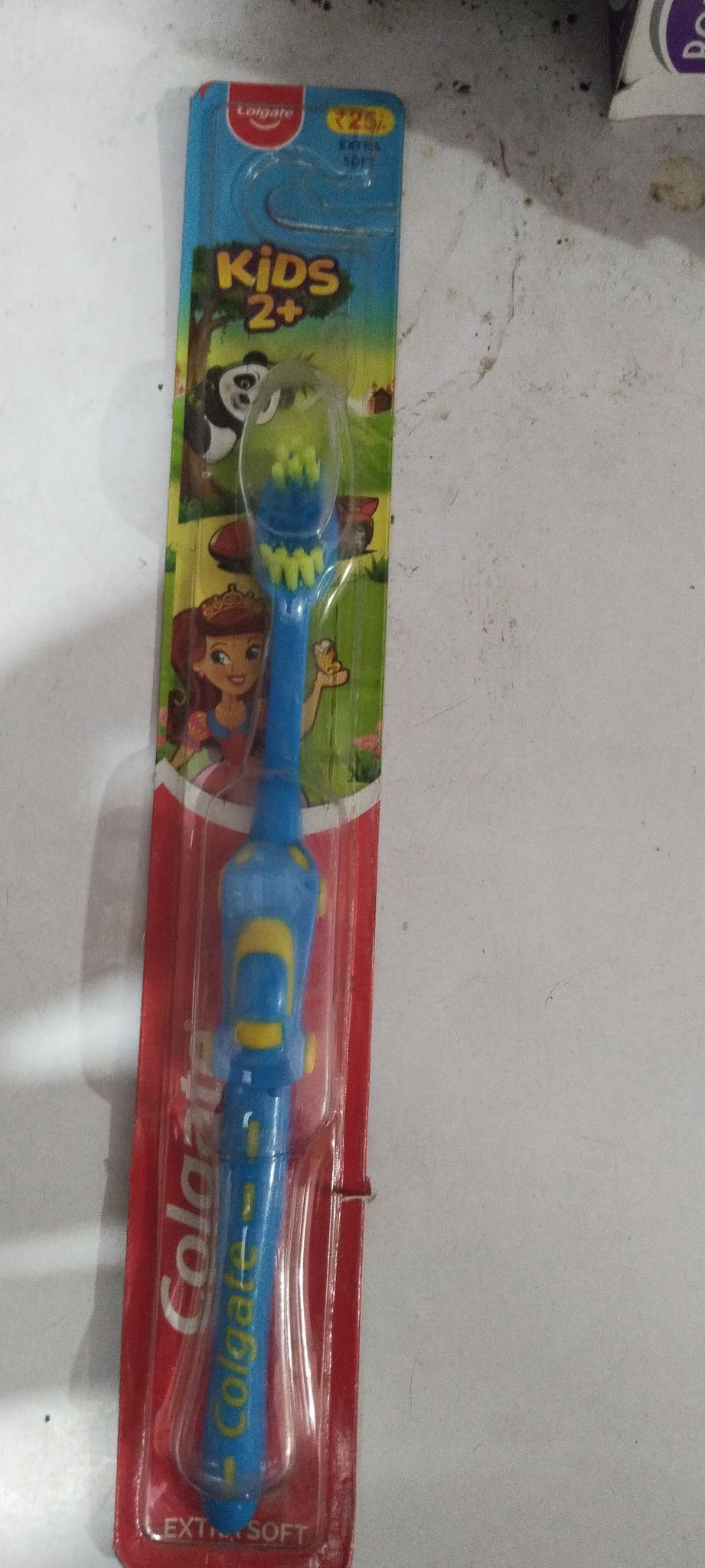 Colgate Kids 2+ toothbrush 