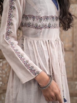 Resham Embroidered Flared Overlay - Gardenia White-M