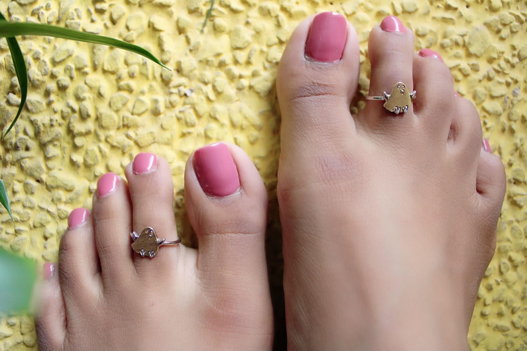 Chirpy Bird Toe Ring