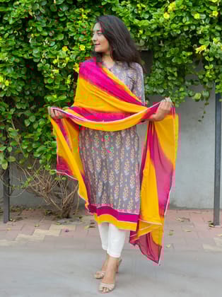 Rangrez Cotton Kurta with Dupatta-L
