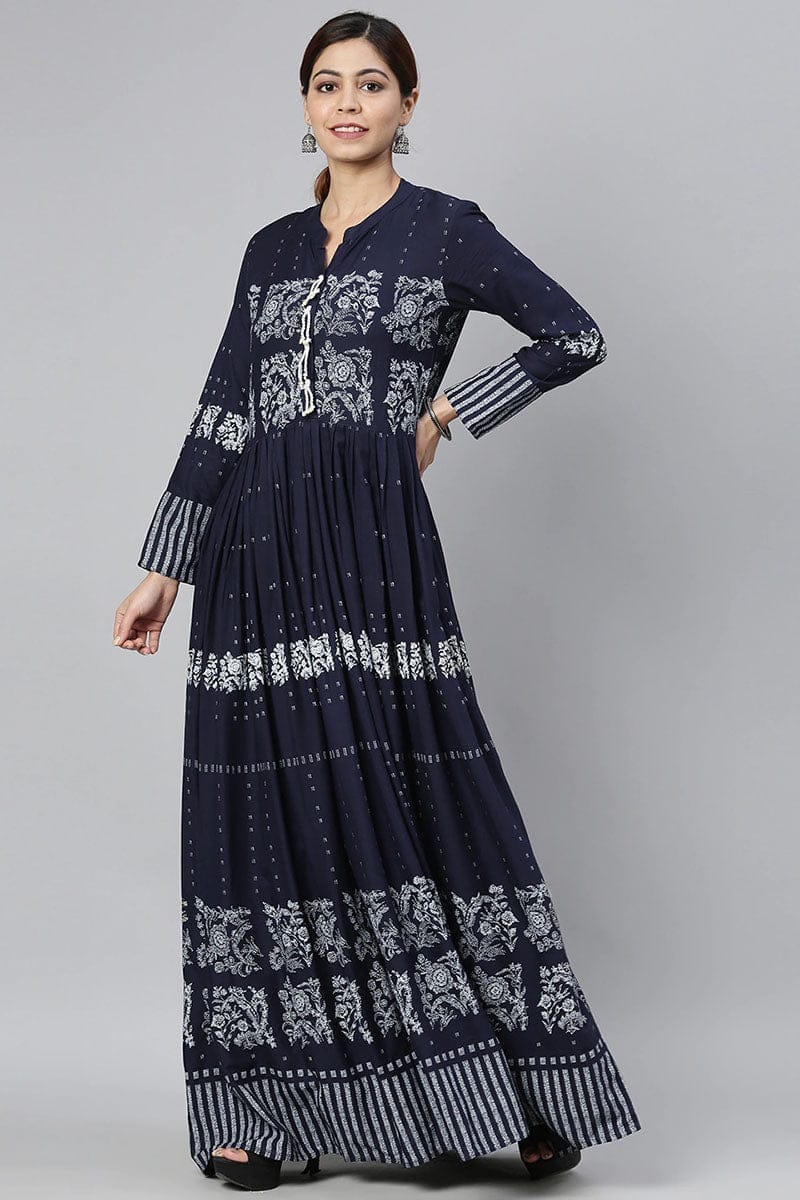 Women Navy Blue Floral Printed Kurta vck8297