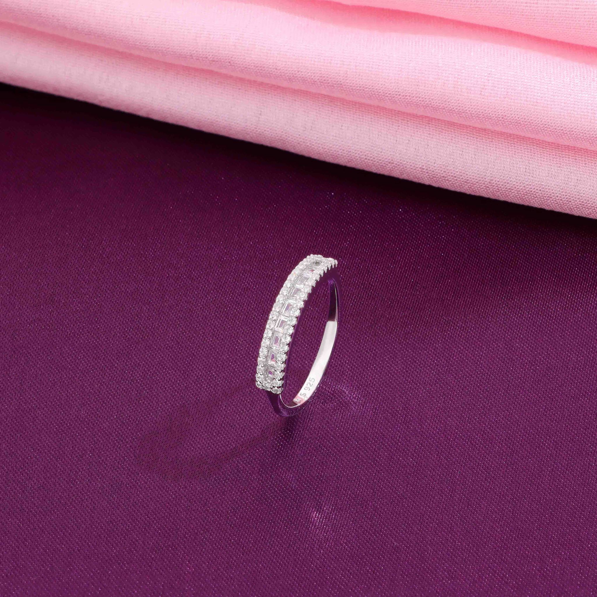 Minimalistic Zircon Plate Statement Silver Ring-White Stone / Silver / US 5 (15.6 mm Diameter)
