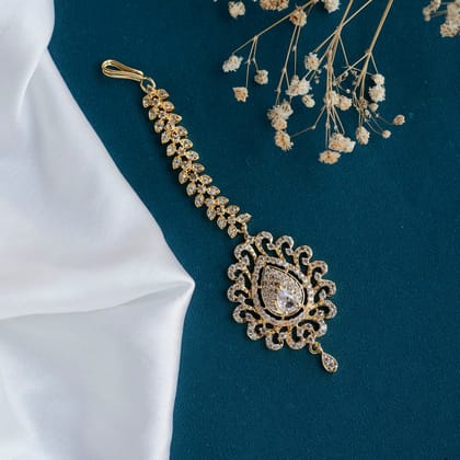 Imperial Crimson Pearl Tika-White / Gold Plated / Free Size