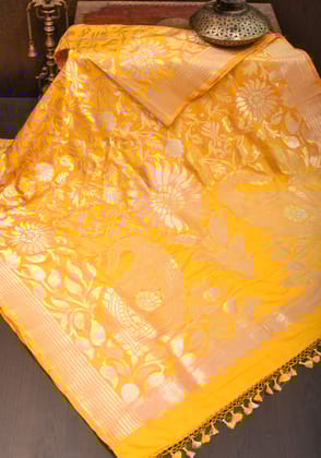 Exquisite Yellow Banarasi Katan Silk Saree with Blooming Floral Alfi Jaal, Grand Pallu and Zari | SILK MARK CERTIFIED