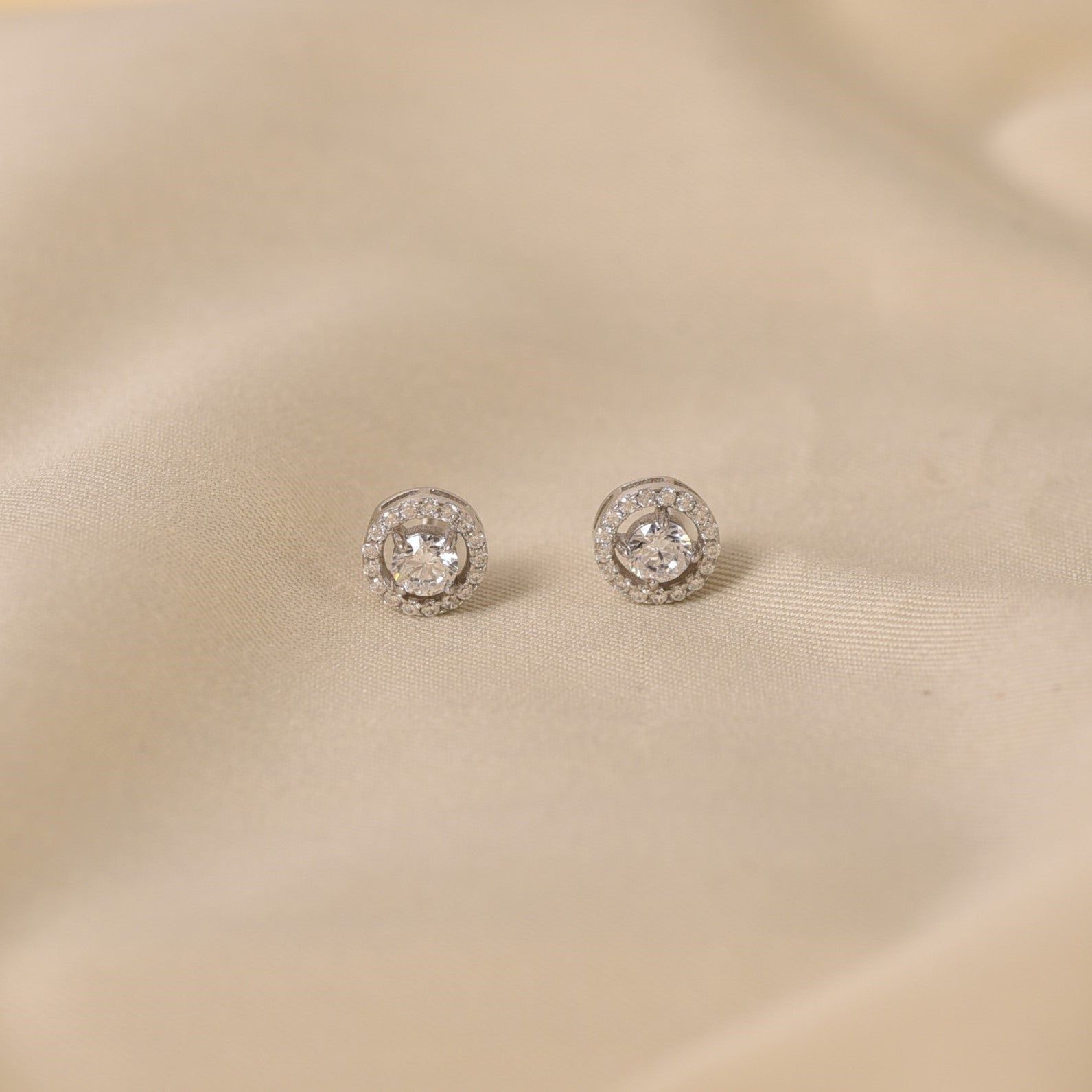 Raha Earrings - 1.55gm