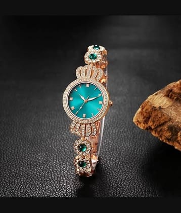 Renaissance Traders Turquoise Metal Analog Womens Watch