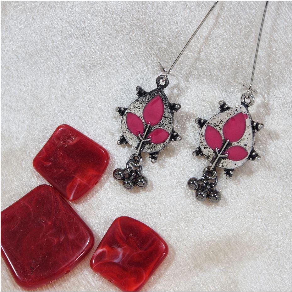 Antique Silver Plated Leaf Shaped Floral Enamel Work Long Ho