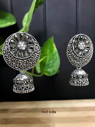 Metal Earrings With Meenakari Design
