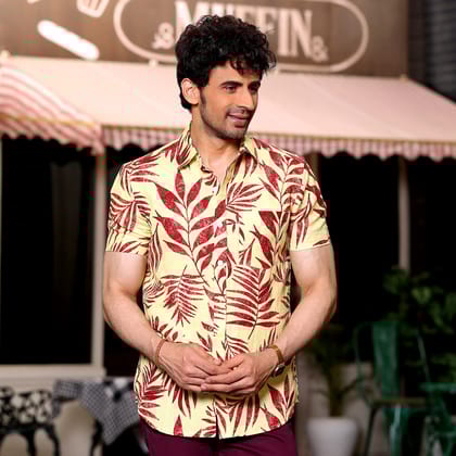 Ruby Red tropical Palm Crayola Lemon Casual Pure Linen Half Shirt (Size - S) by BLUE EAGLE