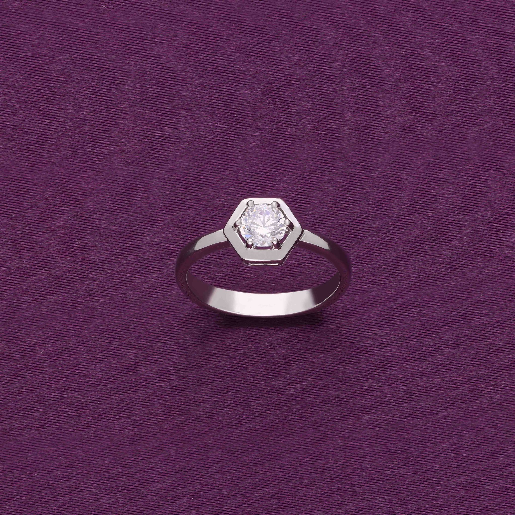 Hexagon Light Solitaire Ring-White Stone / Silver / 5