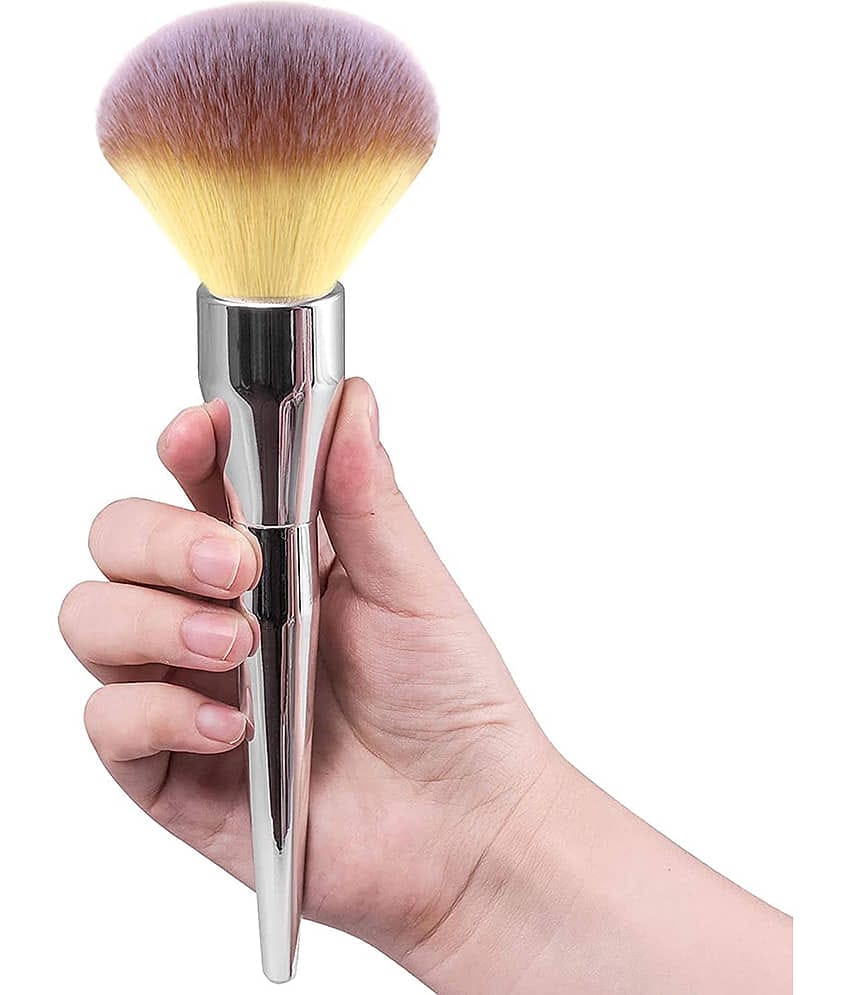 SkinPlus Soft Bristle Makeup Brush Tool Synthetic Foundation Brush,Concealer Brush 1 Pcs 10 g
