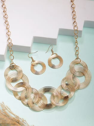 NVR Women's Gold-Plated Circular Shaped Jewellery set-Onesize / Gold / Alloy