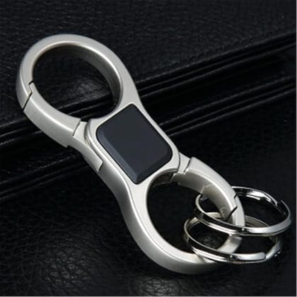 V07 Modern Metal Keychain - Sleek and Stylish Key Organizer