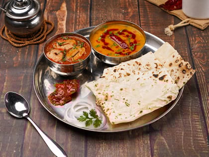 Makhani Soya Chaap, Dal Tadka, Rumali Roti Thali